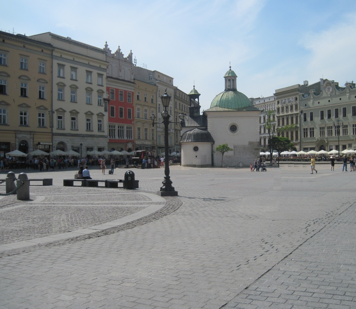 15-Cracovia- Chiesa di Sant'Adalberto nella piazza del mercato 